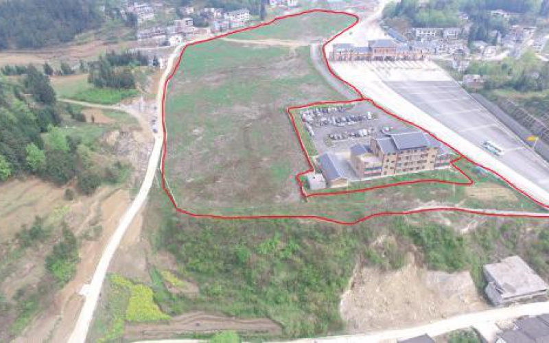 龍場收費站旁用地