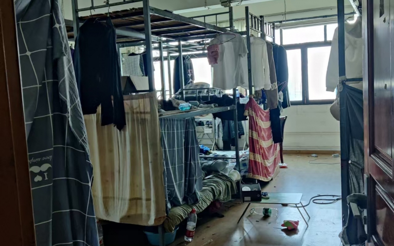 貴州省機關(guān)事務管理局國有資產(chǎn)管理服務中心貴陽市南明區(qū)花溪大道北段128號靈達新苑B棟3層1-3號、4層1號房屋資產(chǎn)招租