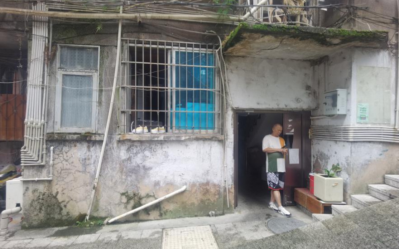 貴州省機關(guān)事務管理局國有資產(chǎn)管理服務中心貴陽市南明區(qū)護國路153號3單元8層1號房屋資產(chǎn)招租