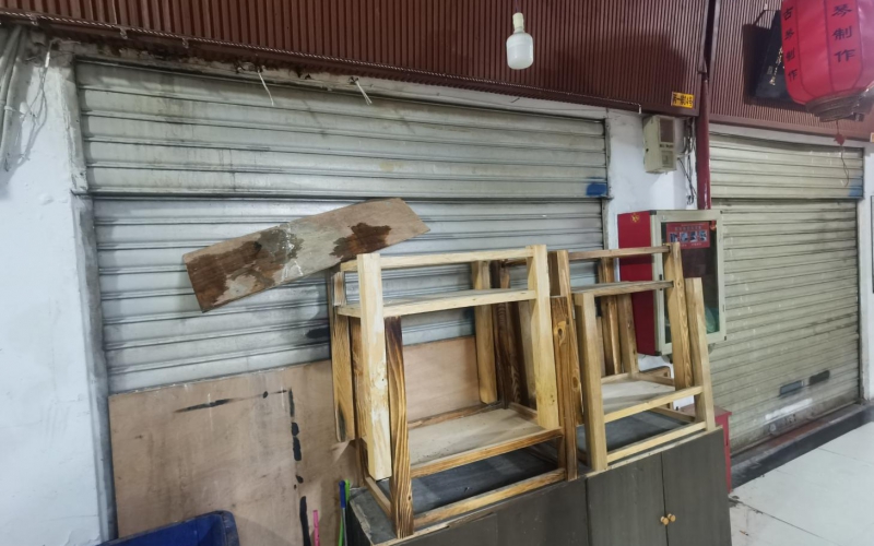 （降價）環(huán)城東路萬東商貿(mào)城丙一排04號、05號門面轉(zhuǎn)讓（持有方：貴州省機(jī)關(guān)事務(wù)管理局國有資產(chǎn)管理服務(wù)中心）(二次掛牌)