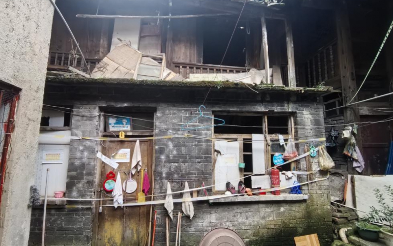 清鎮(zhèn)市衛(wèi)城鎮(zhèn)和平中路27號房屋轉(zhuǎn)讓